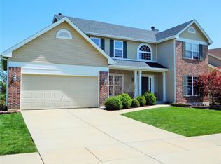 4105 Stonecroft Dr, Saint Charles, MO 63304