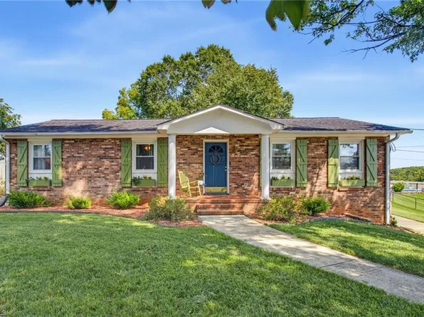 4061 Arden St, Clemmons, NC 27012