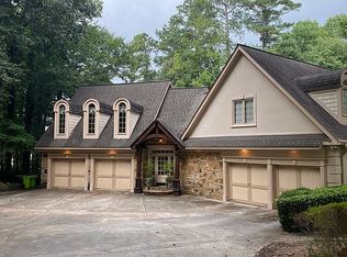 470 Birkdale Dr, Fayetteville, GA 30215