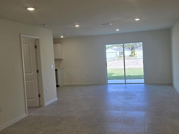 2nd image of 972 SW Richmond Cir SW