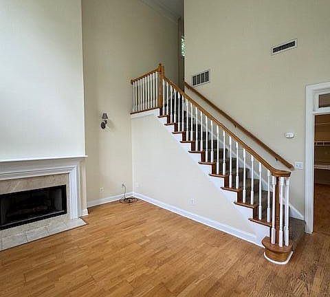 4th image of 392 Whisper Park Dr