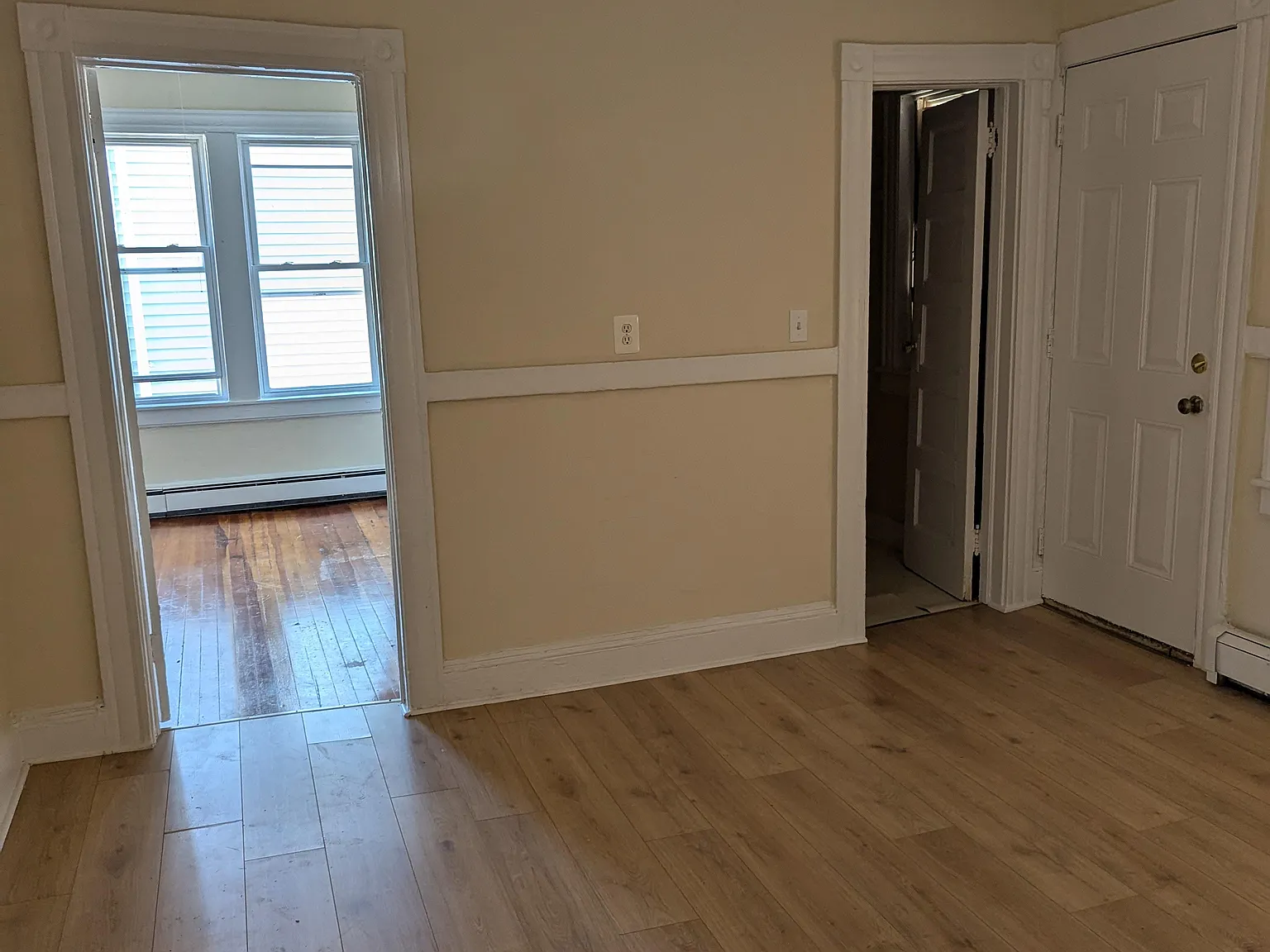 2 bed, 800 sqft, $1,800 — Photo 2