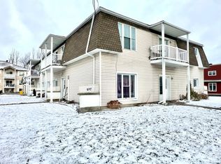 897 Notre Dame St #7, Russell, ON K0A1W1