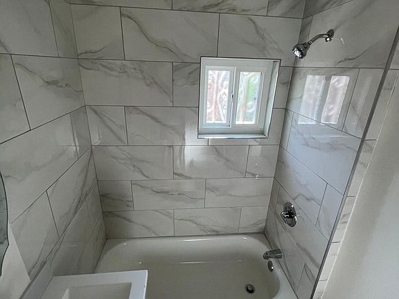 3rd image of 2207 E 117th St #2