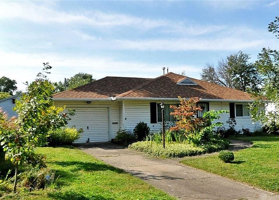 1st image of 3731 Saranac Dr
