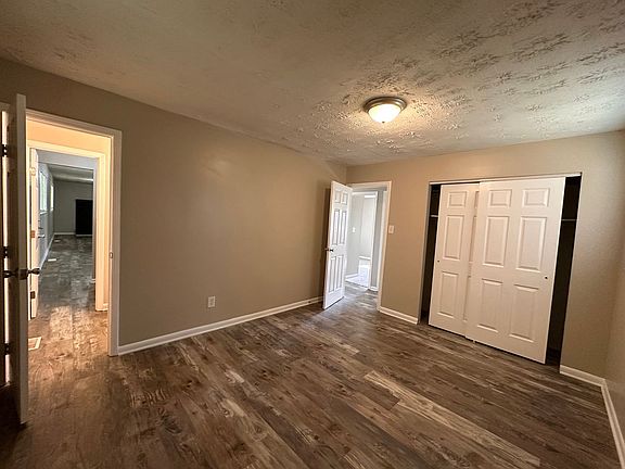 5th image of 9630 Downes Ct