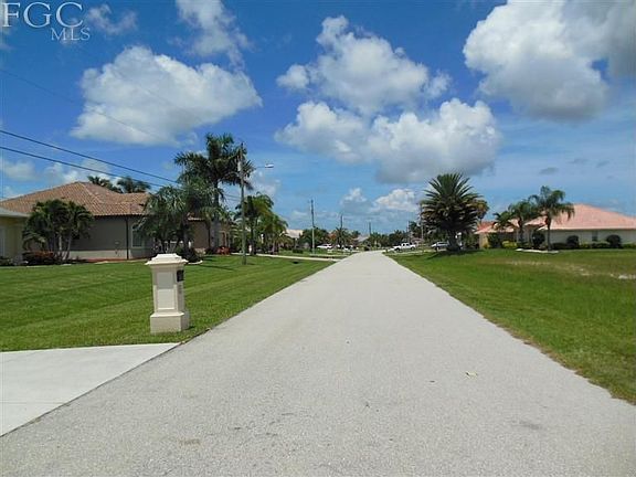 3rd image of 2818 SW 38th Ter
