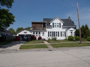 1032 N 16th St, Sheboygan, WI 53081