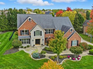 858 River Forest Dr, Maineville, OH 45039