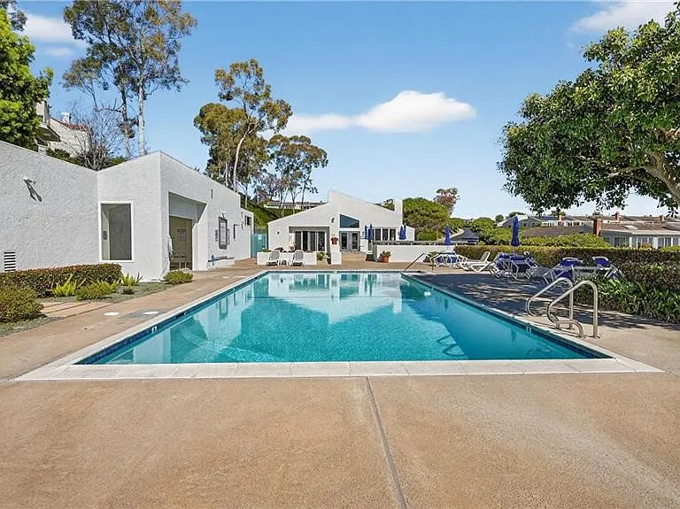 22831 Mariano Dr — Photo 28