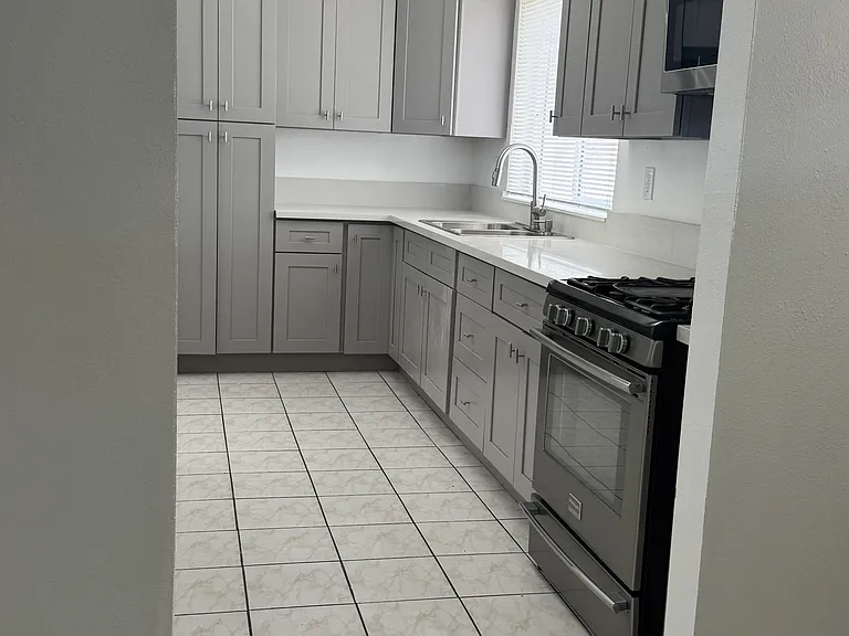 433 W 126th St #433-435 — Photo 21