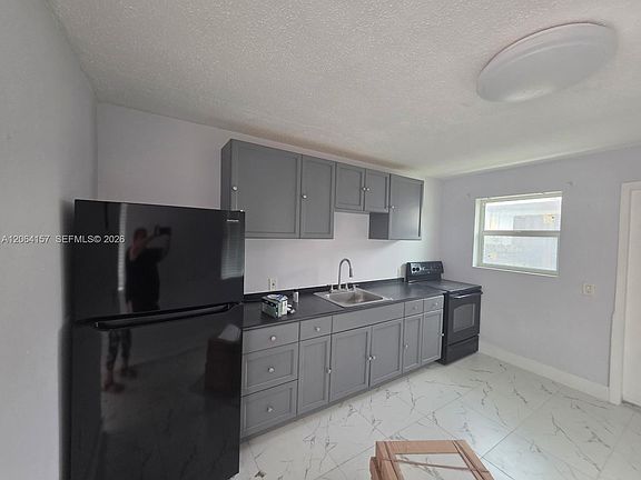 3rd image of 3177 NW 29th St #A