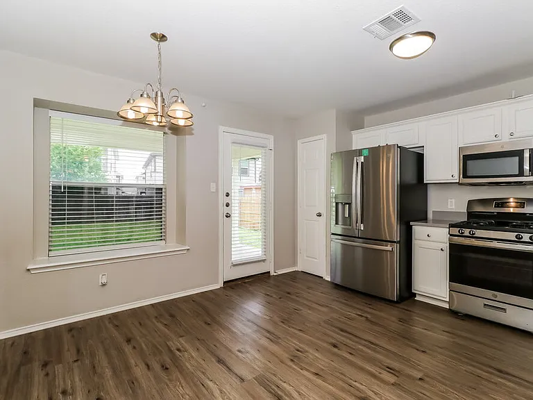 1416 Miss Allisons Way — Photo 6