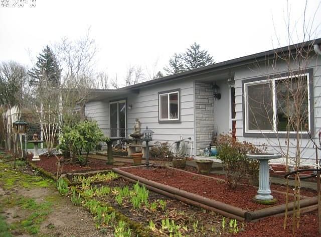 2nd image of 17401 SE 39th St
