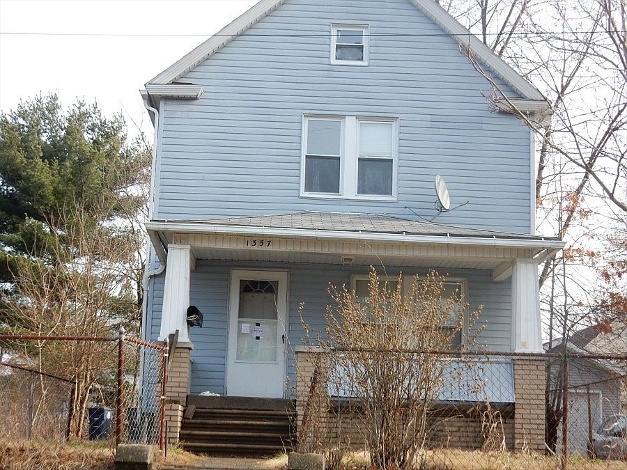 2nd image of 1357 Moore St