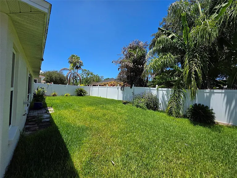806 Lesa Glen Pl — Photo 19