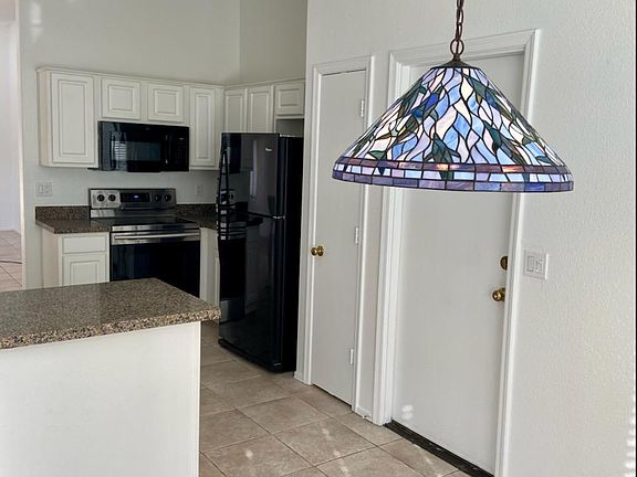 5th image of 10652 E Enid Ave