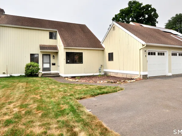 1 Meadow Court #1, Simsbury, CT 06070