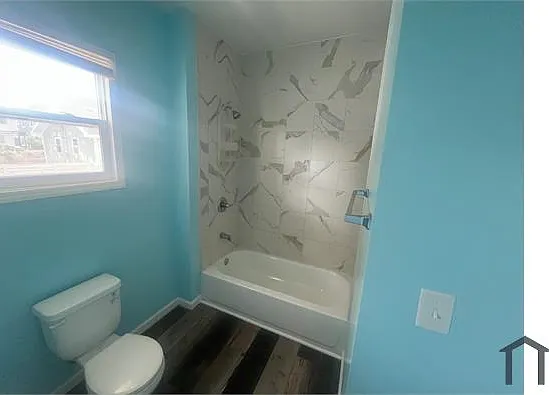 117 W 36th St — Photo 3