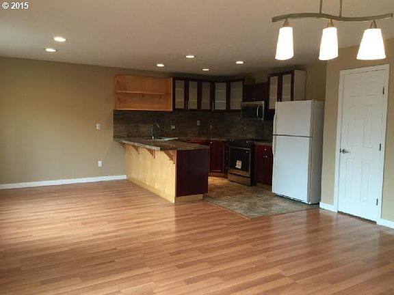 2nd image of 13801 NW 10th Ct #B9