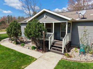 399 Oakbrook Drive, Wisconsin Dells, WI 53965