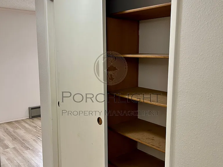 La Villa Apartments — Photo 27