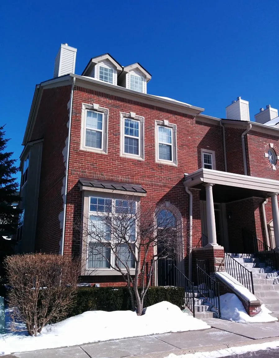 3 bed, 2.5 bath, 1598 sqft, $2,550 — Photo 1