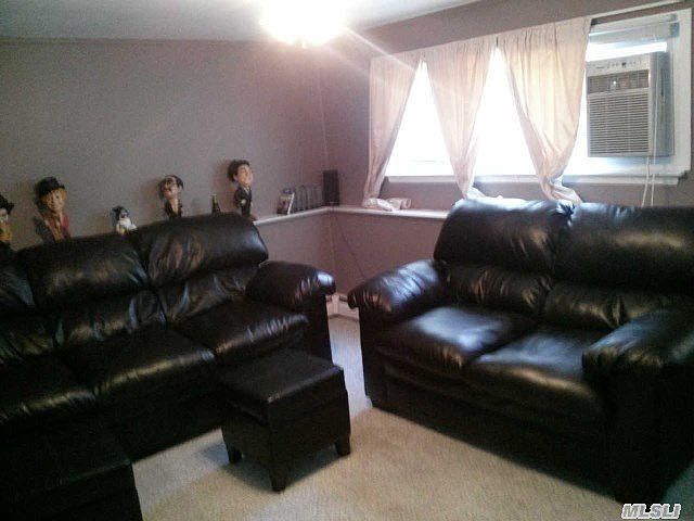 2nd image of 892 Pine Ave