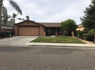 950 W McIntire Ave, Porterville, CA 93257