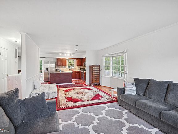 3rd image of 12440 Eden Ln