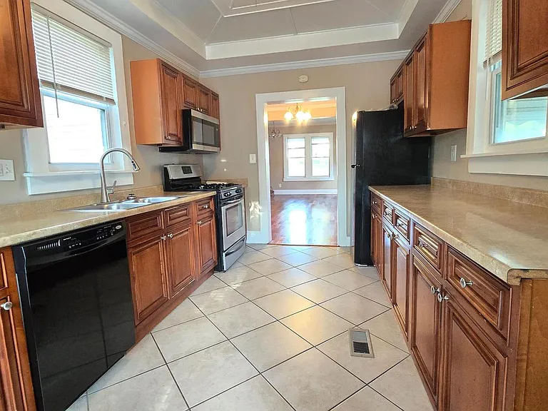 6612 Birchwood Ave — Photo 7