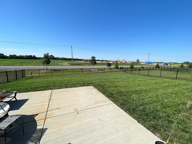 949 Colcester Ln — Photo 9