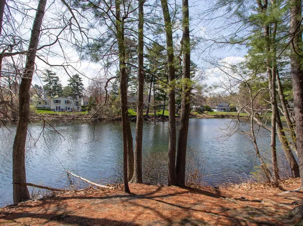 21 Folly Mill Terrace #7B, Seabrook, NH 03874