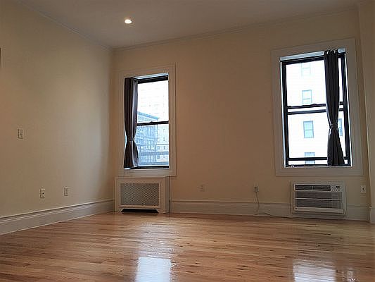 2nd image of 145 E 17th St #S