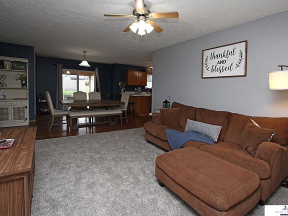3rd image of 4121 W Leighton Ave