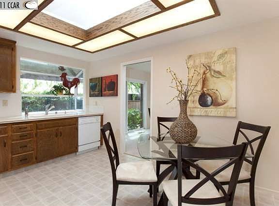 4th image of 1938 Saint Andrews Dr