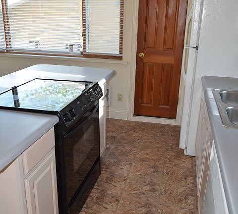 3rd image of 1209 1st St W