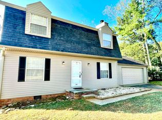 2305 Bishops Bridge Rd, Knoxville, TN 37922