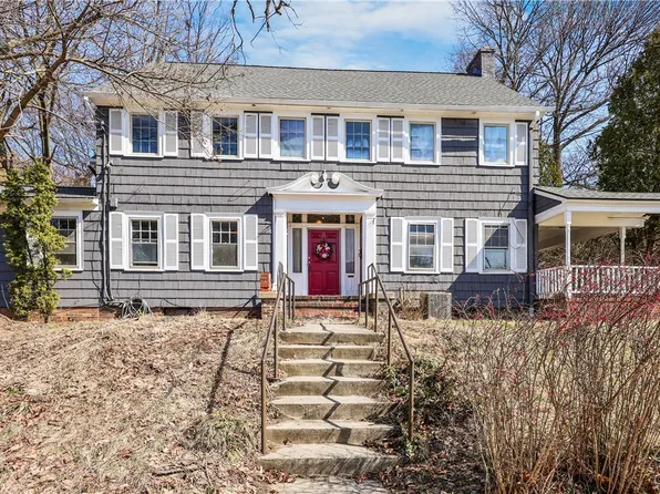 201 Salt Springs Rd, Syracuse, NY 13224