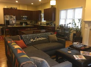 1524 W Greenleaf Ave #A5, Chicago, IL 60626