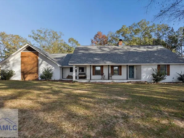 1435 Bennett Xing, Jesup, GA 31545