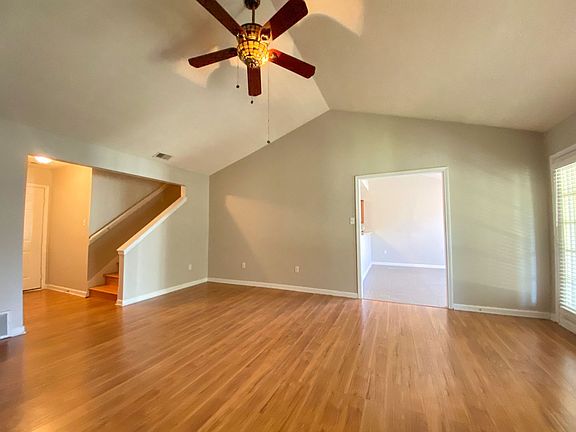 3rd image of 749 Lakemont Dr