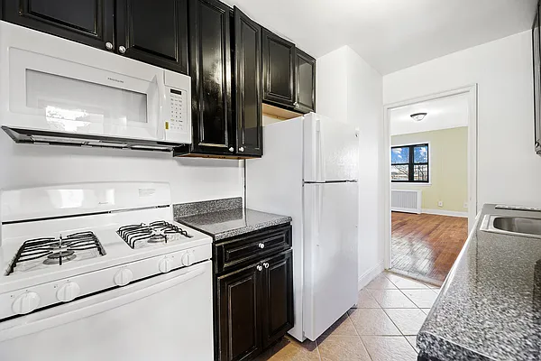 Rented by REAL New York | media 1