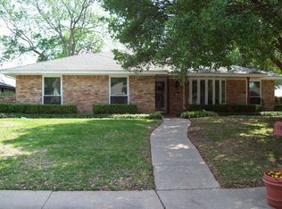 1114 Briarbrook Dr, Desoto, TX 75115