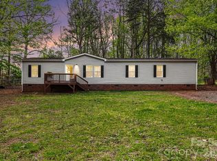 5139 Pine Springs Dr, Bessemer City, NC 28016