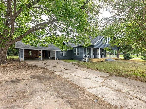 2nd image of 211-1 E Yeagua St