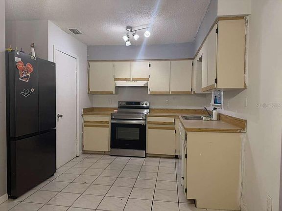 2nd image of 2824 W HURON DRIVE