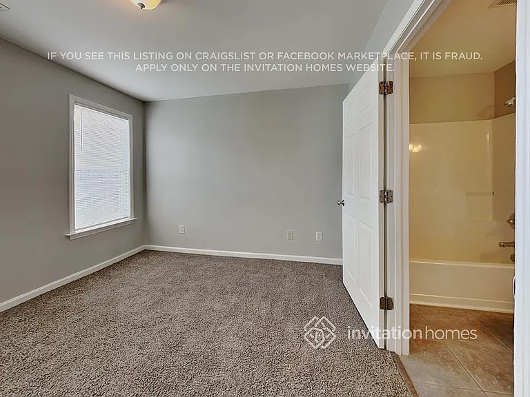 101 Blackthorne Ct — Photo 10