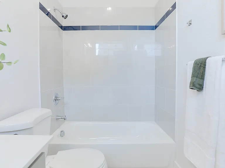 2805 Weisenberger St #503 — Photo 16