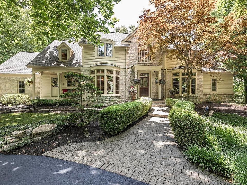 1st image of 580 Woods Hollow Ln